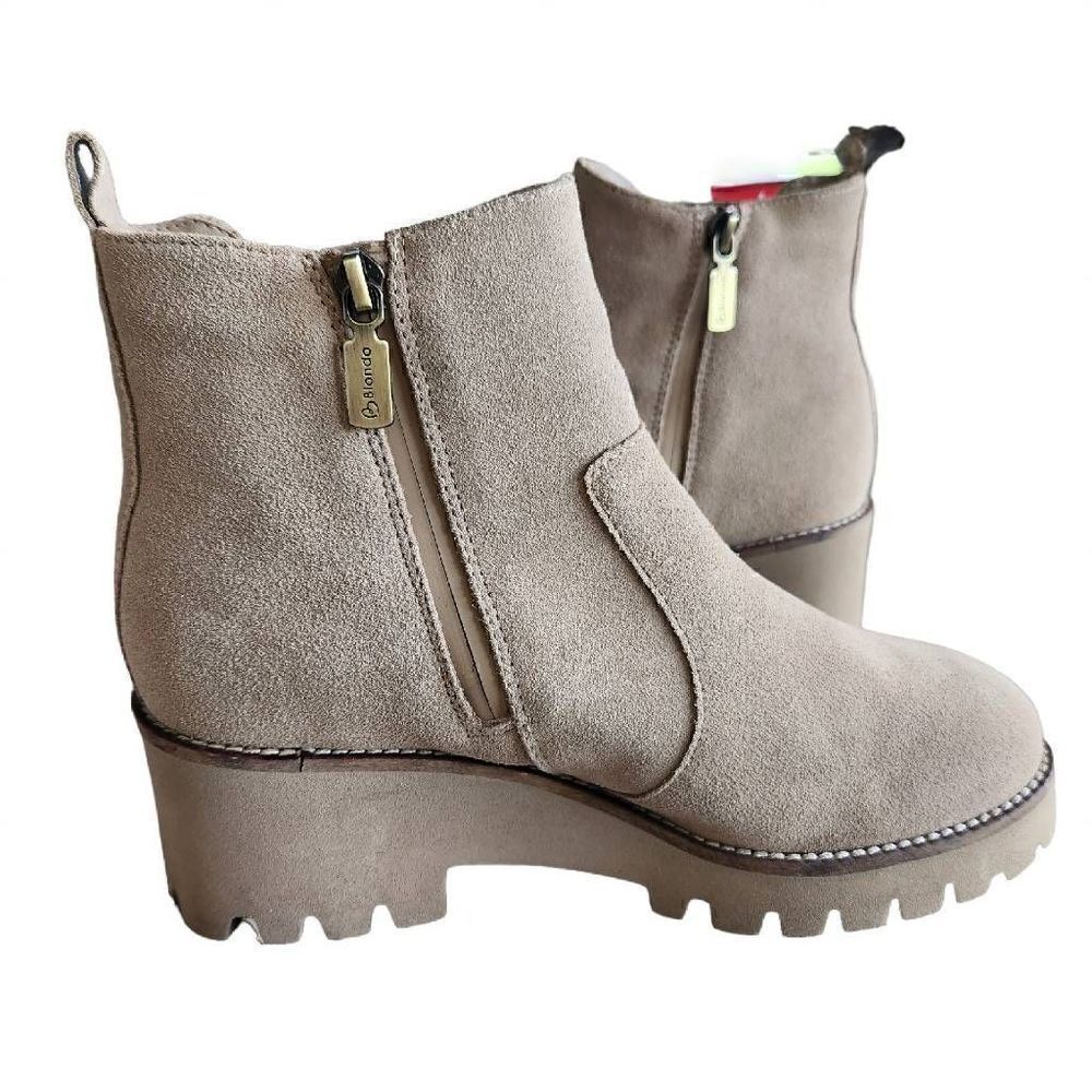 Blondo Waterproof Womens Boots 7.5 Dyme Chelsea Ankle Suede Leather Sand Tan Col